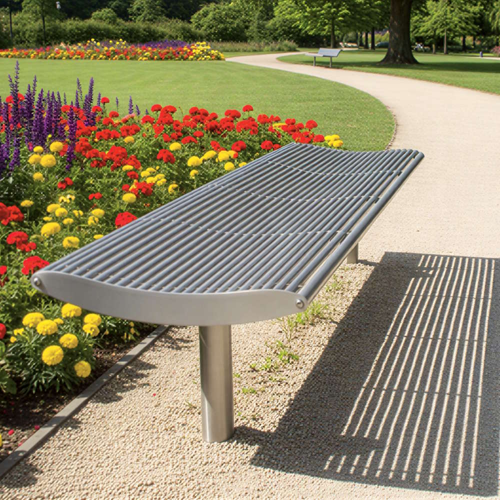 Parkbank aus Edelstahl